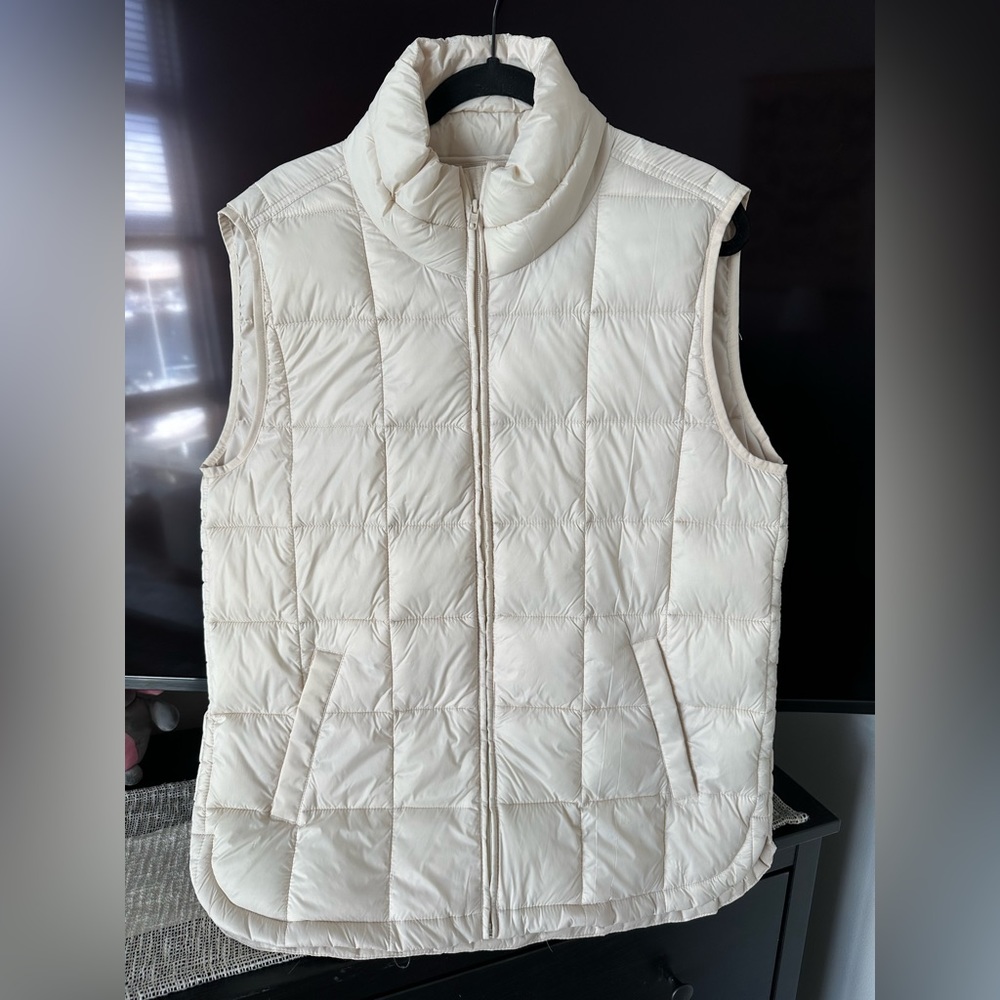 GAP PUFFER VEST
